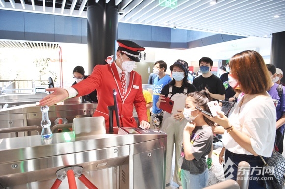 东方明珠游玩时间_上海东方明珠塔户外项目_东方明珠电视塔开放时间