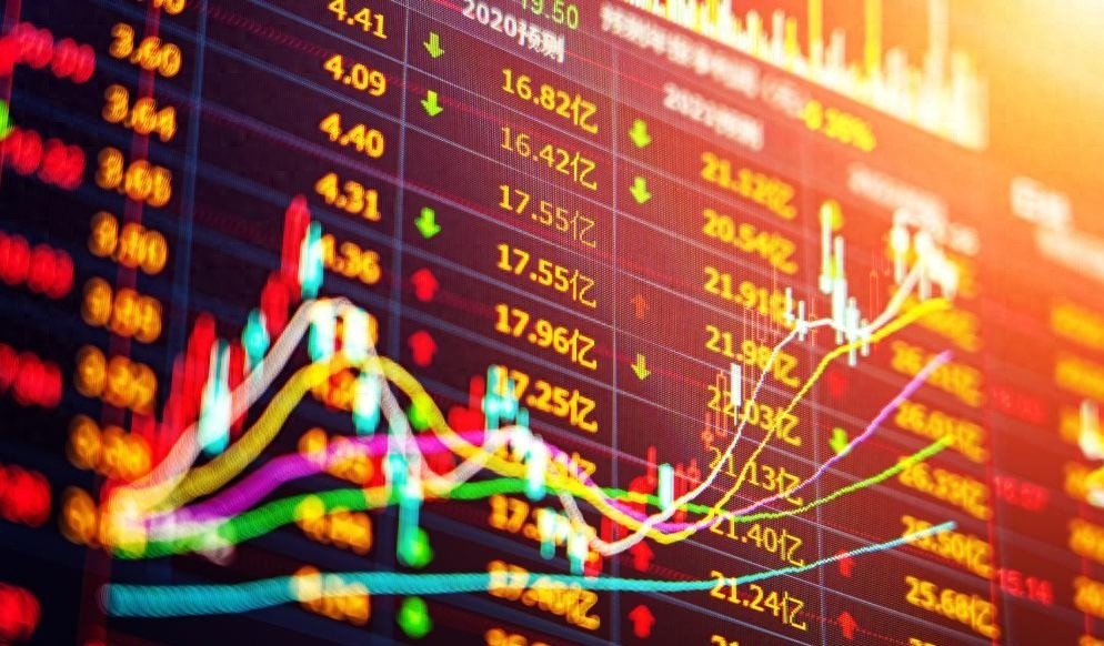 <strong>股市炸锅！两家公司被扔出交易所，18万股东欲哭无泪</strong>