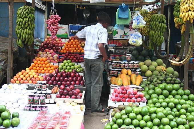夏季热门甜品地摊生意_街头小吃摆摊技巧_2025地摊暴利新产品视