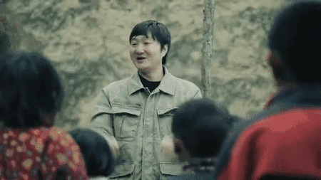 聚贤阁股票聊天室_某陌股票交流群_某信投资骗局