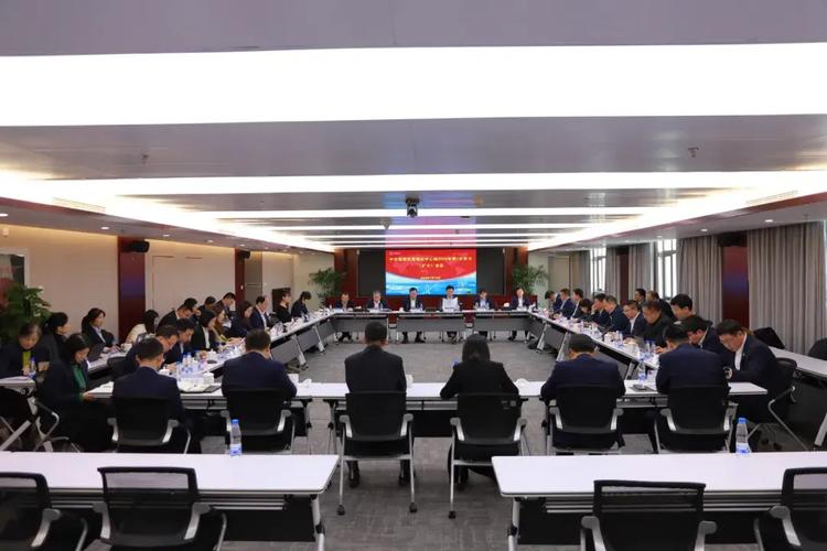 金融租赁公司风险管理_融资租赁业务模式_融资租赁风险管理架构